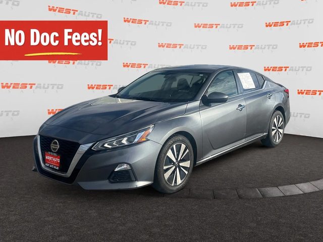 2022 Nissan Altima 2.5 SV FWD photo