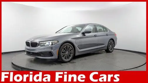 2019 BMW 5 Series 530e iPerformance RWD photo