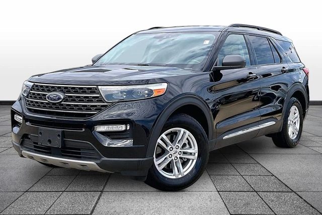 2023 Ford Explorer XLT RWD photo