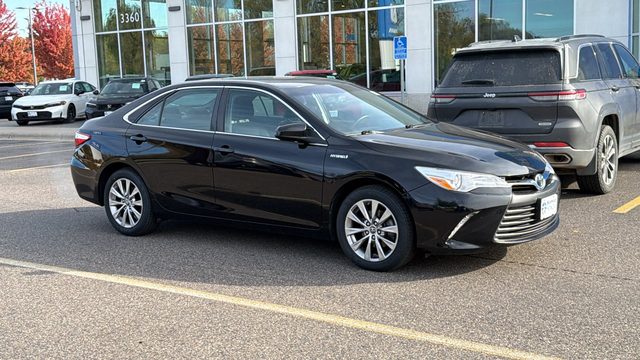 2015 Toyota Camry XLE FWD photo