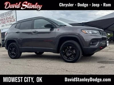 2023 Jeep Compass Trailhawk 4WD photo