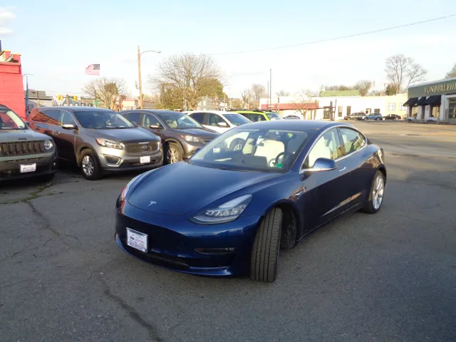 2018 Tesla Model 3 RWD photo