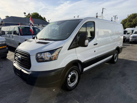 2019 Ford Transit Van RWD photo