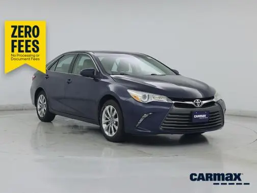 2015 Toyota Camry XLE FWD photo