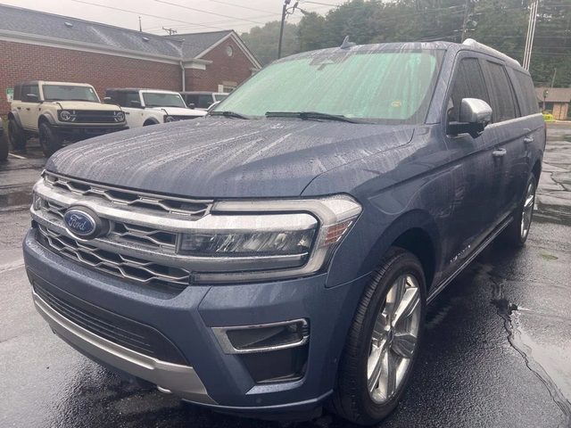 2022 Ford Expedition Max Platinum 4WD photo