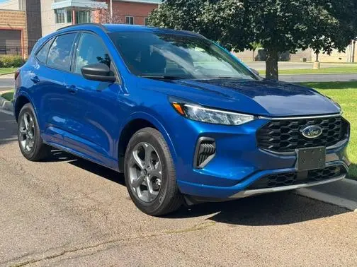 2023 Ford Escape ST-Line AWD photo