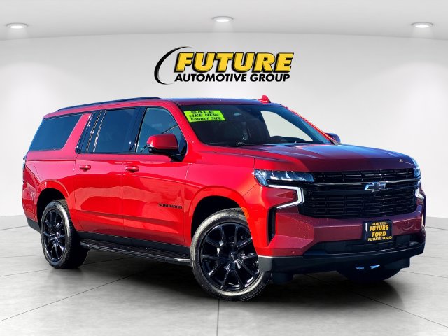 2023 Chevrolet Suburban RST 4WD photo