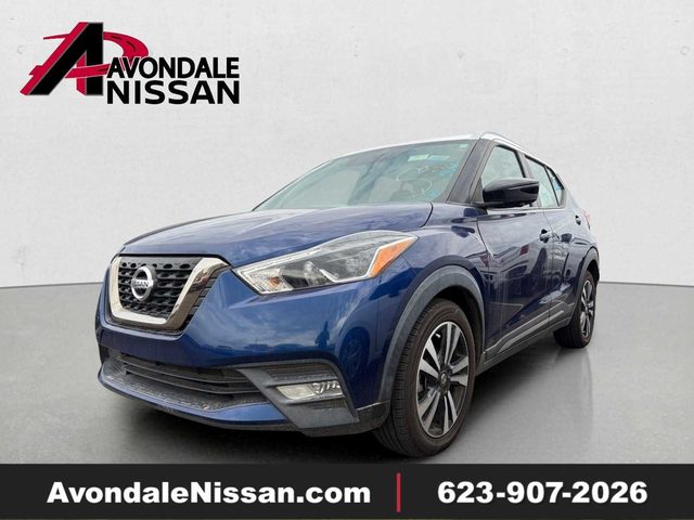 2019 Nissan Kicks SR FWD photo