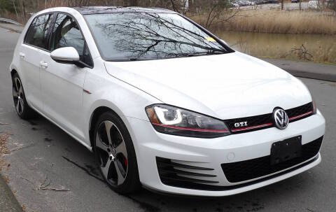 2015 Volkswagen Golf GTI FWD photo