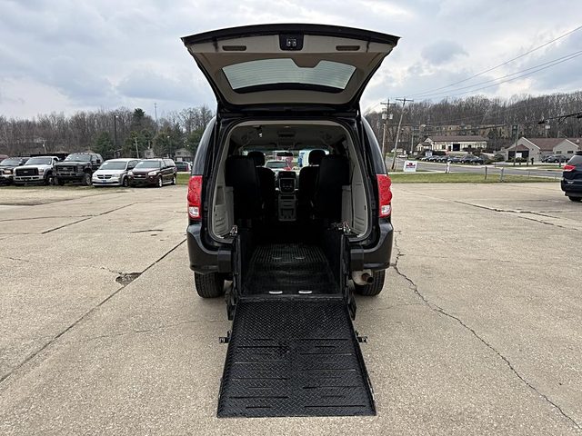 2015 Dodge Grand Caravan SE FWD photo