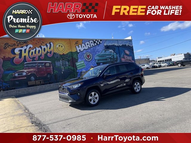 2021 Toyota RAV4 XLE AWD photo