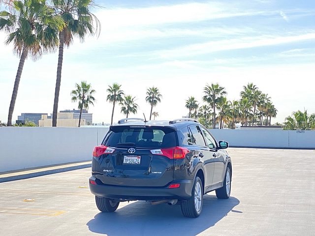 2015 Toyota RAV4 Limited FWD photo