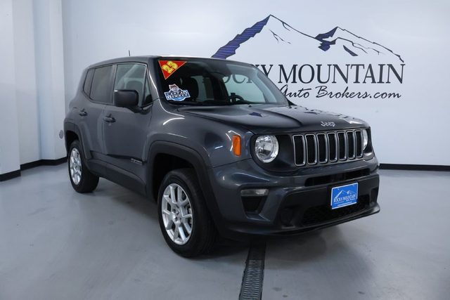 2023 Jeep Renegade Latitude 4WD photo