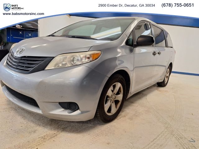 2017 Toyota Sienna L FWD photo