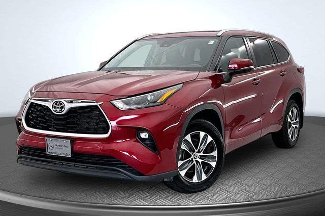 2023 Toyota Highlander XLE AWD photo