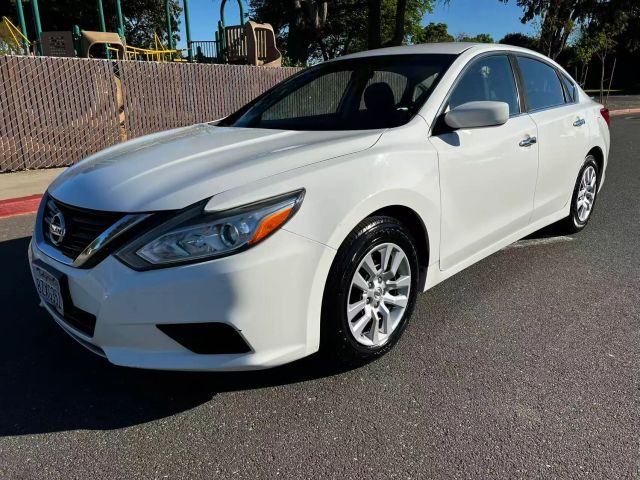 2016 Nissan Altima 2.5 S FWD photo
