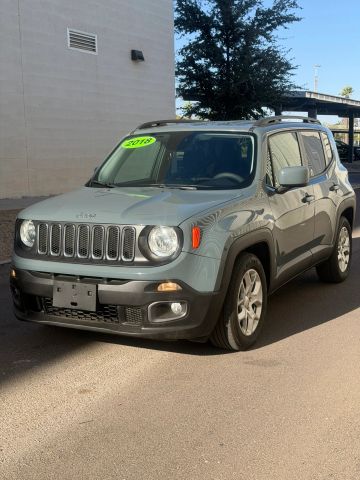 2017 Jeep Renegade Latitude FWD photo