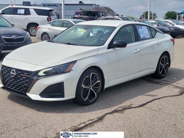 2023 Nissan Altima 2.5 SR FWD photo