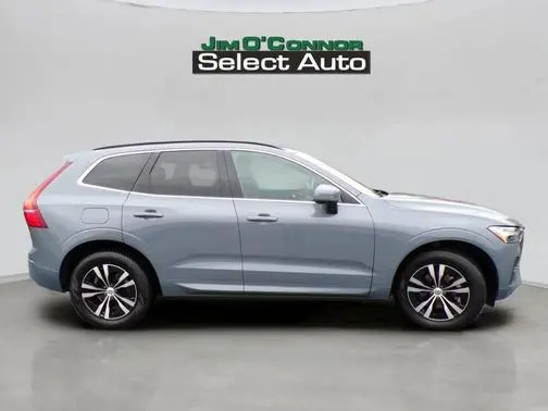 2023 Volvo XC60 Core AWD photo