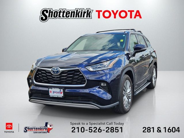 2023 Toyota Highlander Hybrid Platinum AWD photo