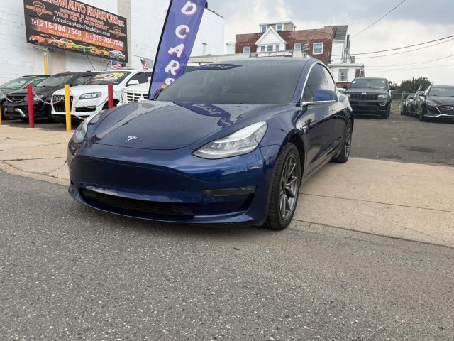 2018 Tesla Model 3 Mid Range Battery RWD photo