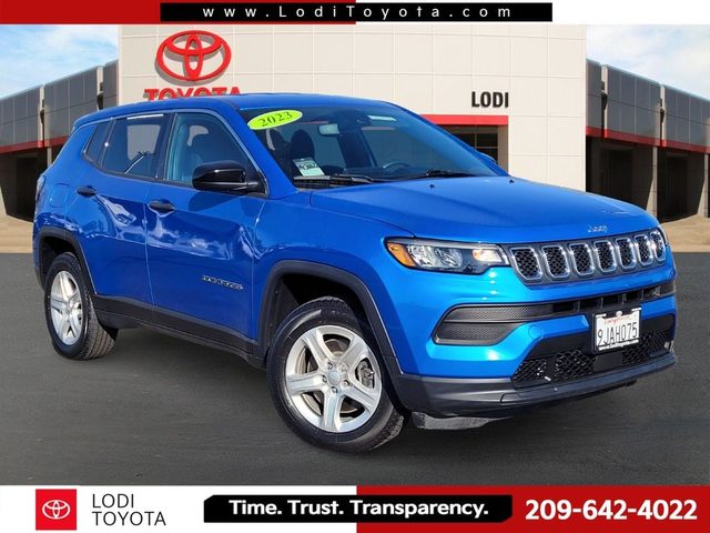2023 Jeep Compass Sport 4WD photo