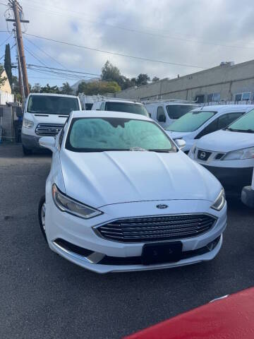 2018 Ford Fusion SE FWD photo