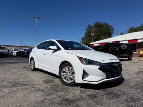 2020 Hyundai Elantra SE FWD photo