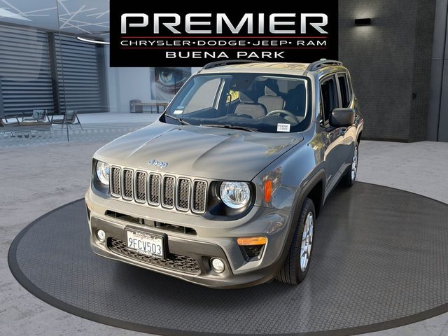 2022 Jeep Renegade Latitude 4WD photo