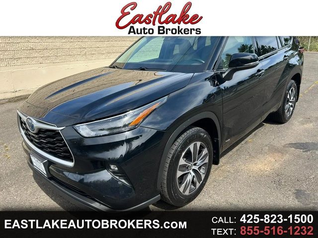 2022 Toyota Highlander Hybrid XLE AWD photo