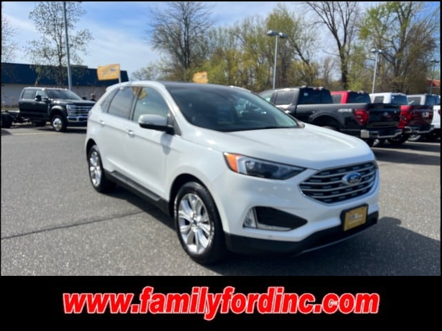 2022 Ford Edge Titanium AWD photo