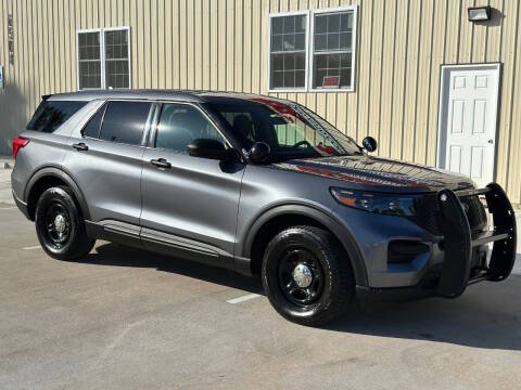 2021 Ford Explorer  AWD photo