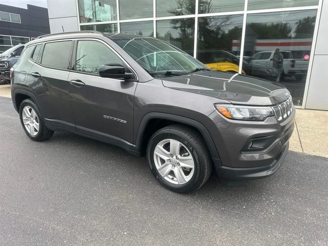 2022 Jeep Compass Latitude FWD photo