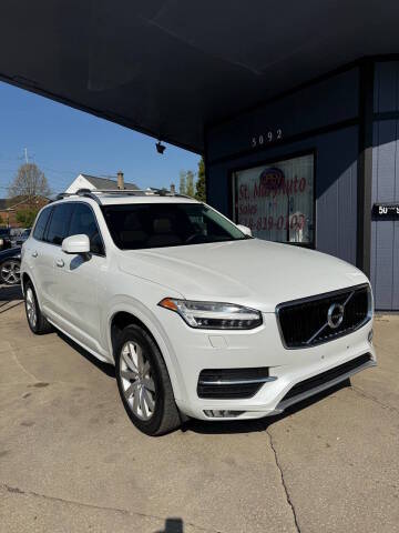 2016 Volvo XC90 T6 Momentum AWD photo