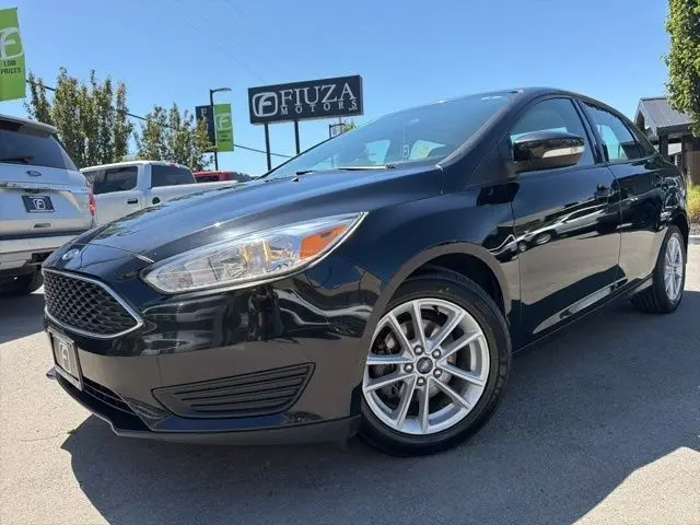 2017 Ford Focus SE FWD photo