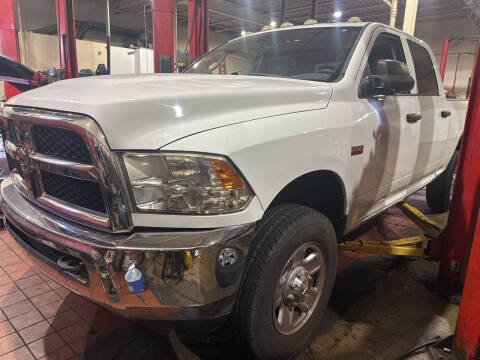 2015 Ram 2500 Tradesman 4WD photo