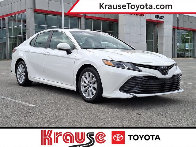 2018 Toyota Camry LE FWD photo