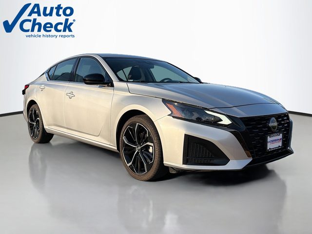 2023 Nissan Altima 2.5 SR AWD photo