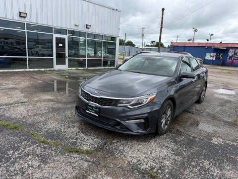 2020 Kia Optima LX FWD photo
