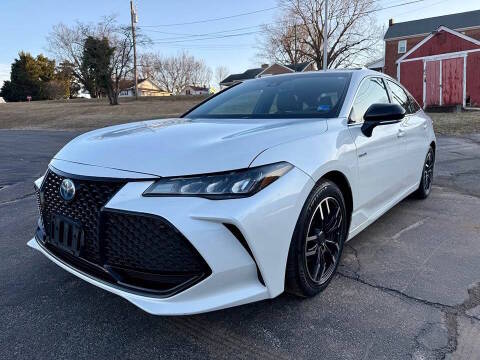 2021 Toyota Avalon Hybrid XSE FWD photo