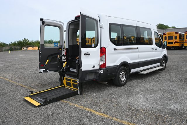 2020 Ford Transit Passenger Wagon XL RWD photo