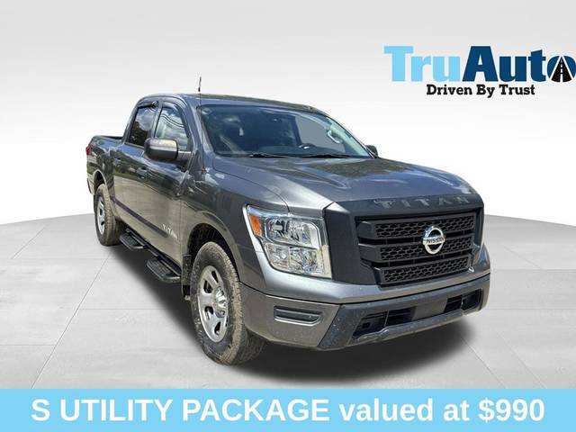 2020 Nissan Titan S 4WD photo