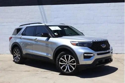 2020 Ford Explorer ST 4WD photo