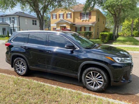 2019 Toyota Highlander  AWD photo