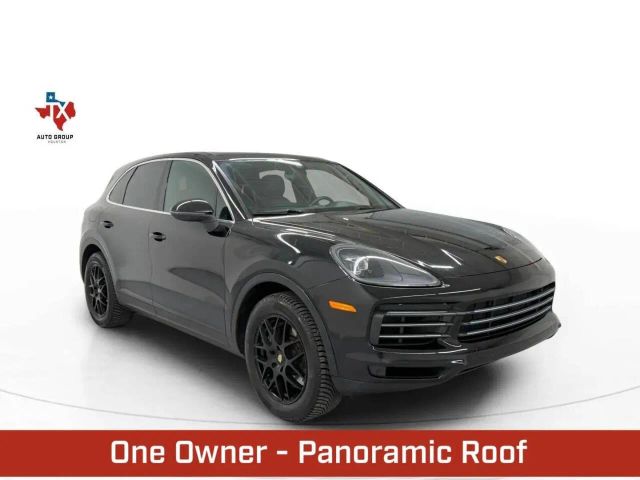 2022 Porsche Cayenne  AWD photo