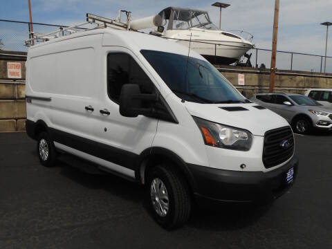 2017 Ford Transit Van RWD photo
