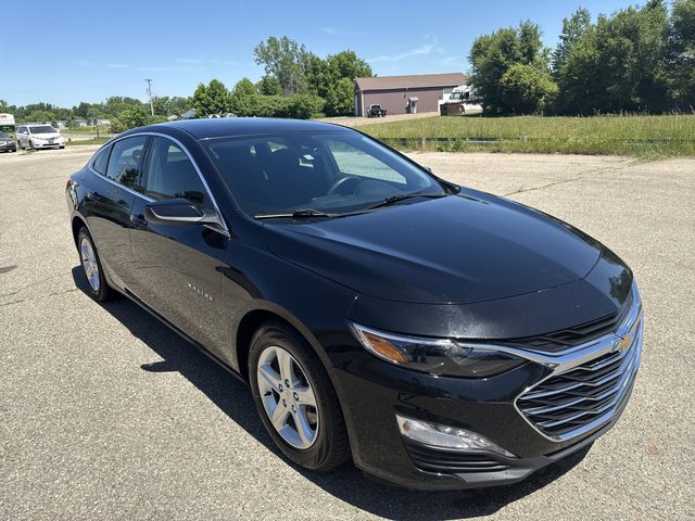 2023 Chevrolet Malibu LT FWD photo