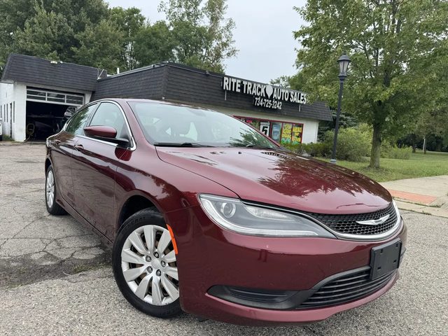 2015 Chrysler 200 LX FWD photo