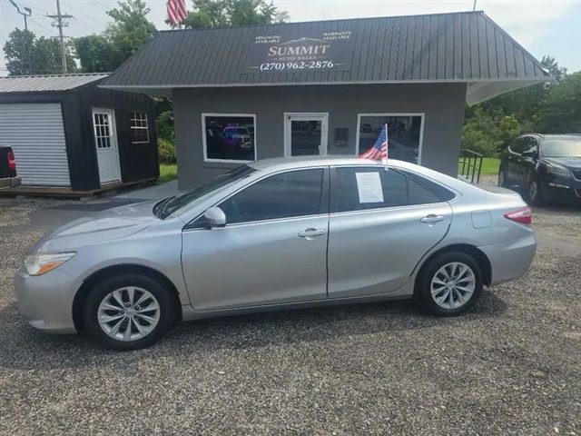 2015 Toyota Camry LE FWD photo