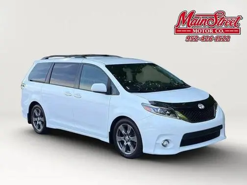 2017 Toyota Sienna SE Premium FWD photo